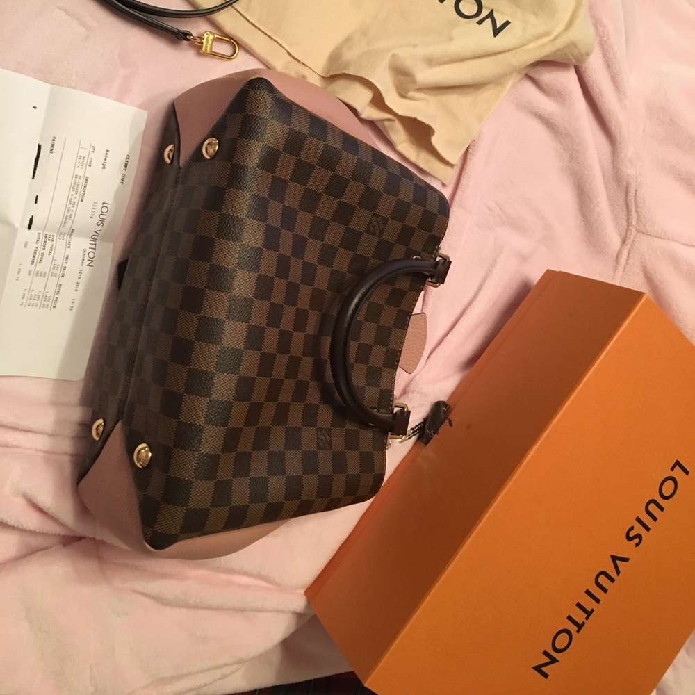 SOLD 💐🌸Louis Vuitton Pink Brittany Handbag 👜 🌸 - Picture 6 of 8